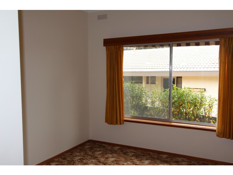 63 Putnam Avenue, Strathdale VIC 3550