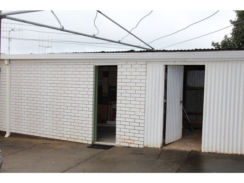 63 Putnam Avenue, Strathdale VIC 3550