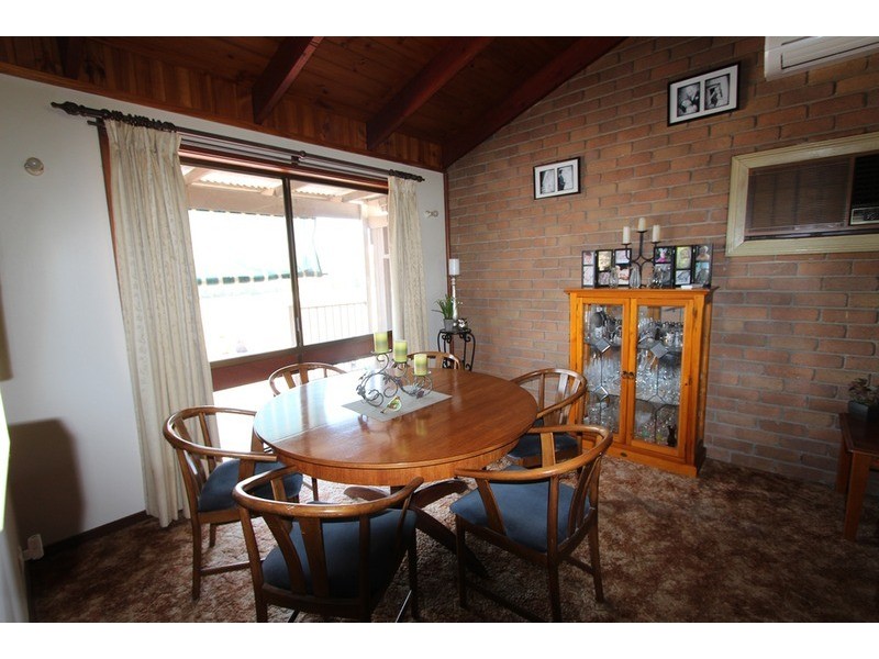 239 North Harcourt Road, Harcourt North VIC 3453