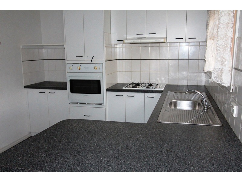 2/24 Retreat Road, Flora Hill VIC 3550