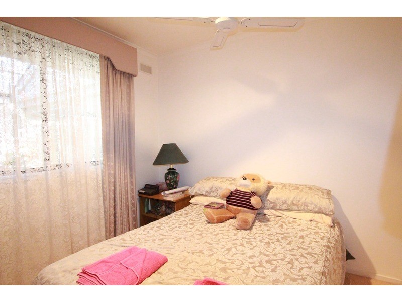 1 Wiltshire  Drive, White Hills VIC 3550