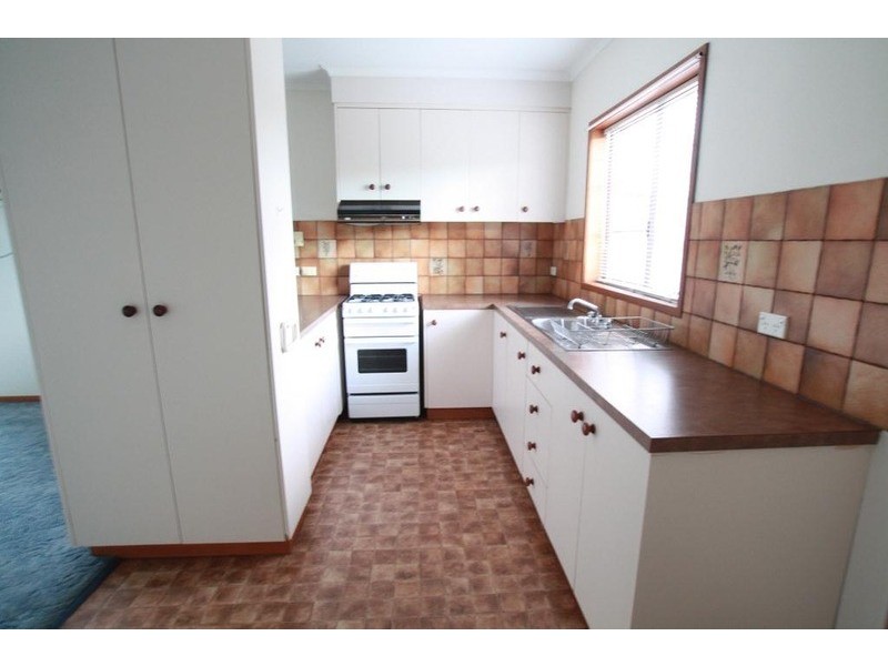 2/13 Louey Drive, White Hills VIC 3550