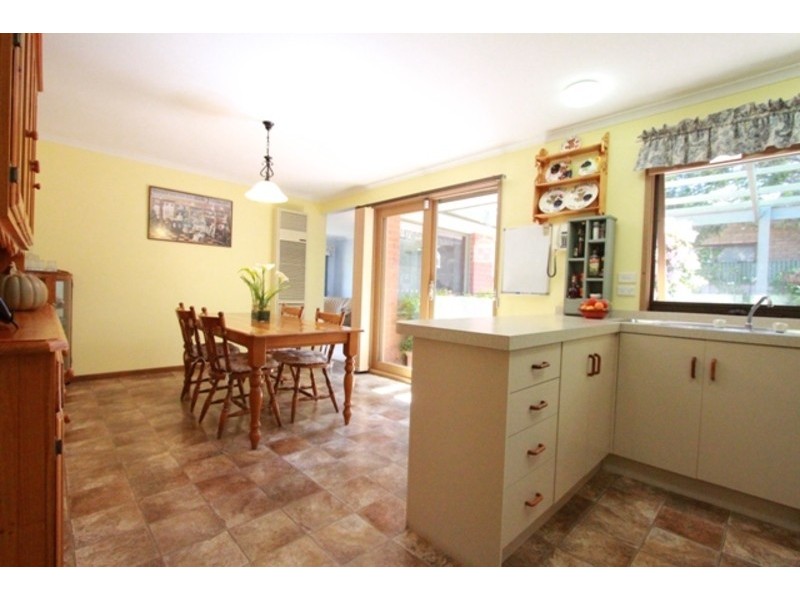 125 Osborne Street, Flora Hill VIC 3550