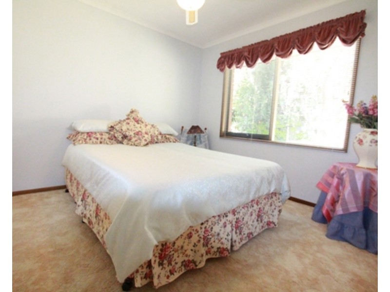 125 Osborne Street, Flora Hill VIC 3550