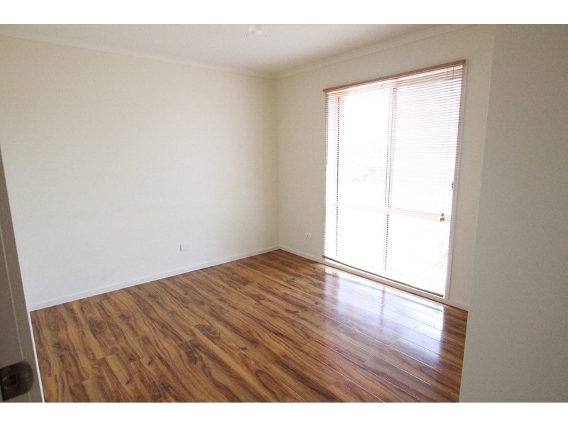 8 Settlers Place, Maiden Gully VIC 3551