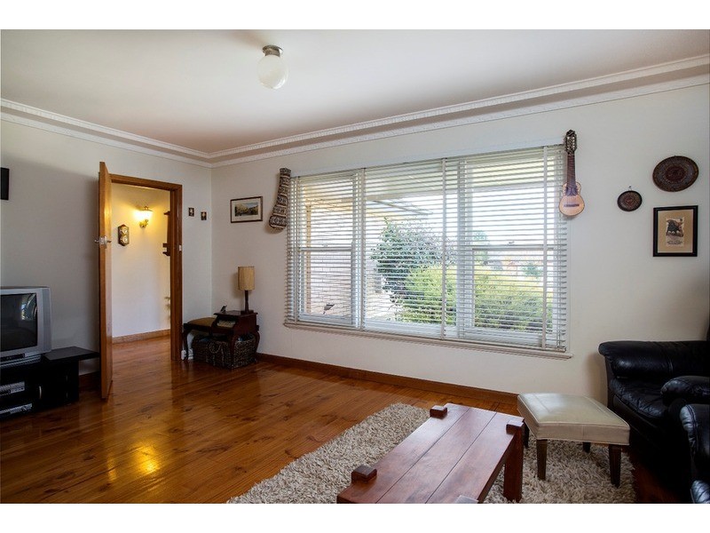 32 Keck Street, Flora Hill VIC 3550