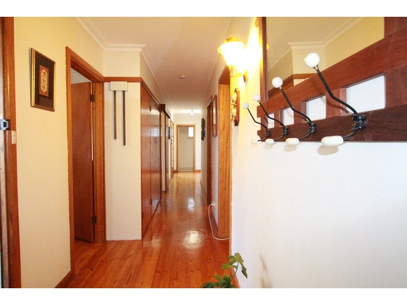 32 Keck Street, Flora Hill VIC 3550