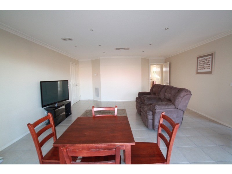 2/40 John Street, Kangaroo Flat VIC 3555