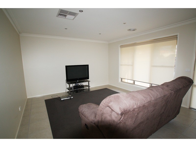 2/40 John Street, Kangaroo Flat VIC 3555