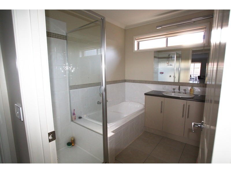 2/40 John Street, Kangaroo Flat VIC 3555