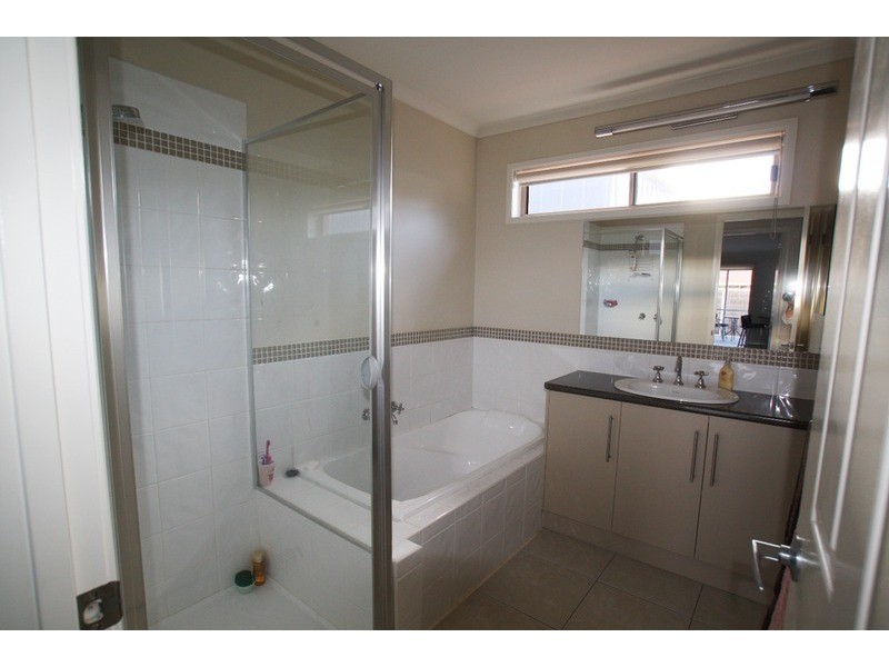 2/40 John Street, Kangaroo Flat VIC 3555