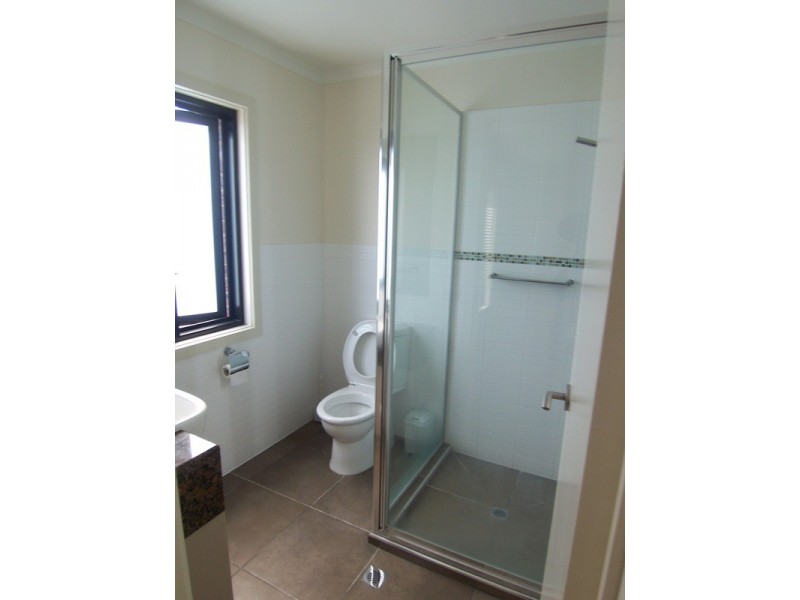 4/50 Race Street, Flora Hill VIC 3550