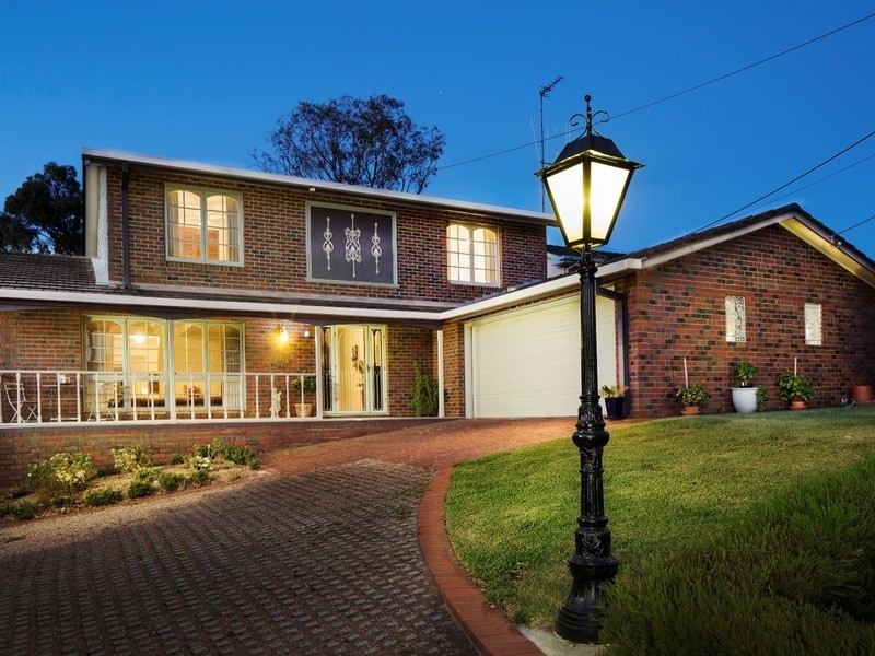 5 McKay Court, Strathdale VIC 3550