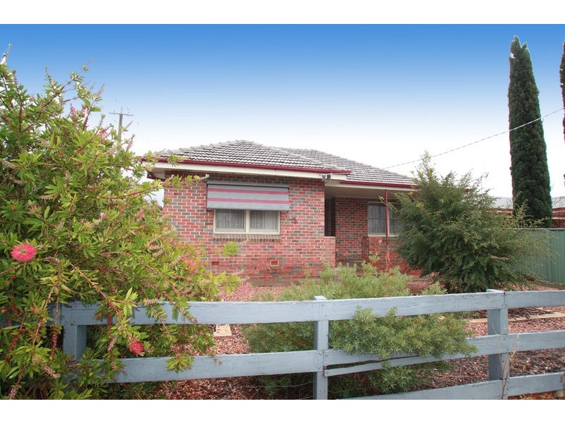 194 Mackenzie Street West, Golden Square VIC 3555