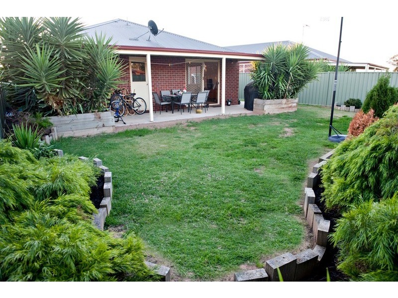 180 Myrtle Road, Epsom VIC 3551