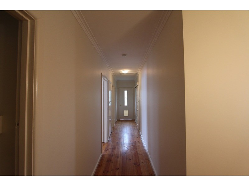 5 Chapel Street, Kangaroo Flat VIC 3555