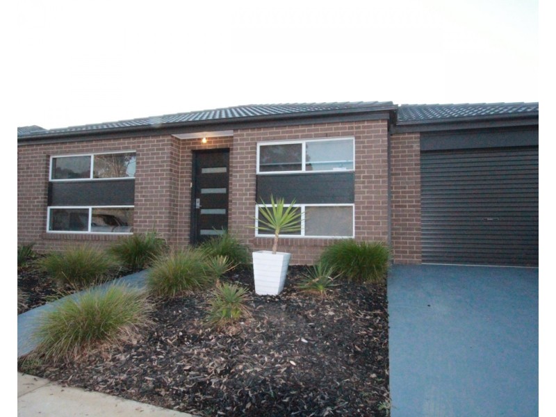 1 Highview Terrace, Kangaroo Flat VIC 3555