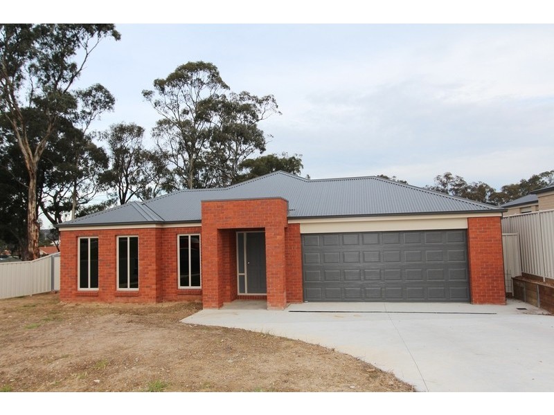 27 Belladonna Rise, Kangaroo Flat VIC 3555