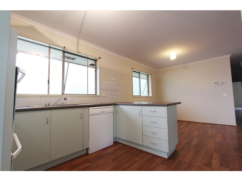 5 Anita Court, Kangaroo Flat VIC 3555