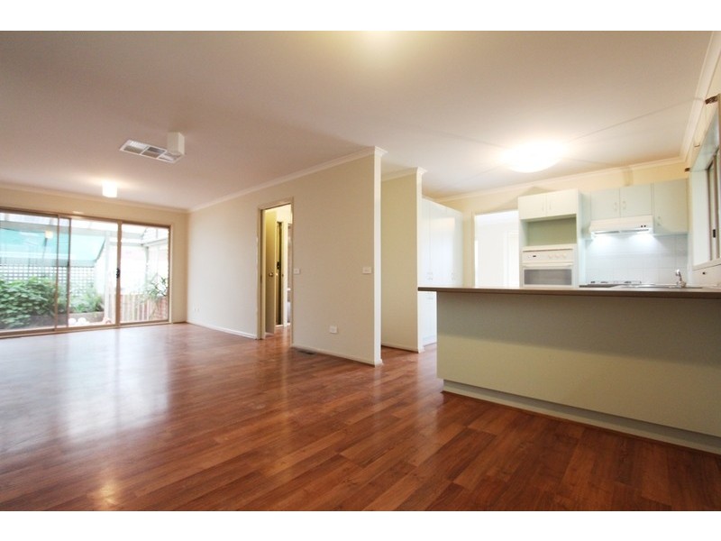 5 Anita Court, Kangaroo Flat VIC 3555