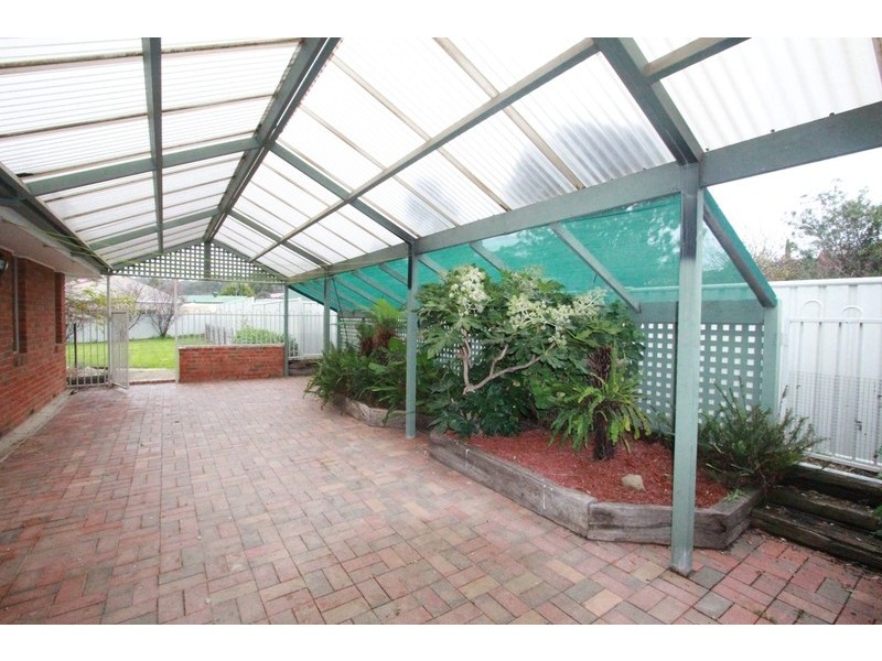 5 Anita Court, Kangaroo Flat VIC 3555