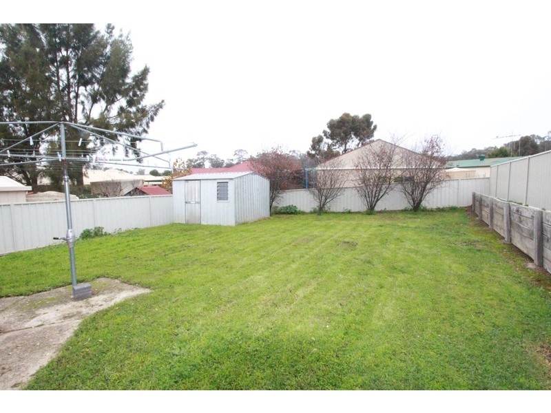5 Anita Court, Kangaroo Flat VIC 3555