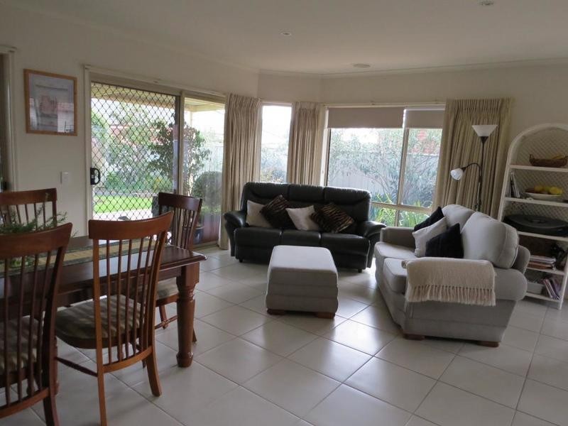 3 Black Wattle Avenue, Epsom VIC 3551