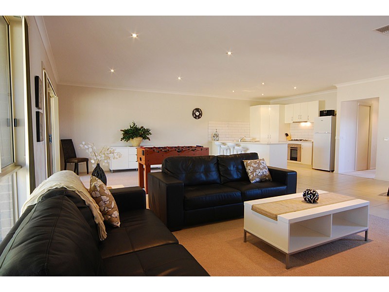 56 Bassett Drive, Strathfieldsaye VIC 3551
