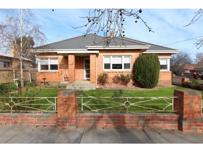 12 Ellis Street, Flora Hill VIC 3550