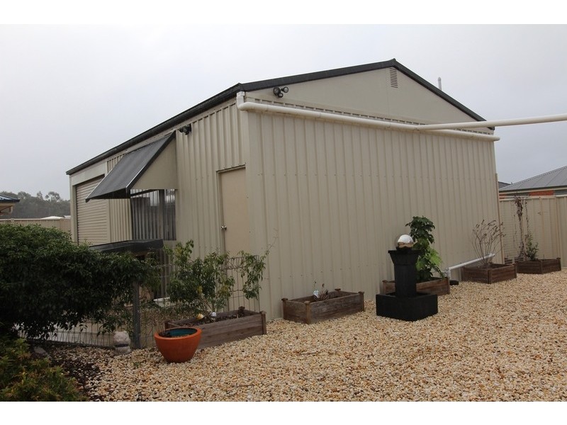 7 Mulga  Avenue, Epsom VIC 3551