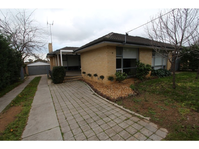 9 Elizabeth Street, Spring Gully VIC 3550