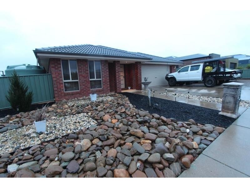 7 Belac Street, Maiden Gully VIC 3551