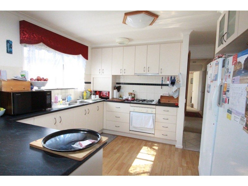 1 Wiltshire Drive, White Hills VIC 3550