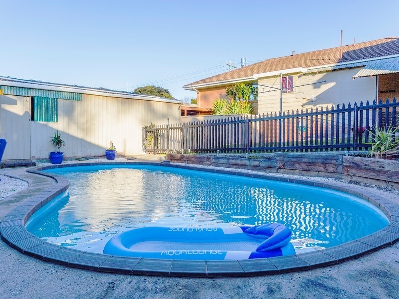 4 Park Street, Strathdale VIC 3550