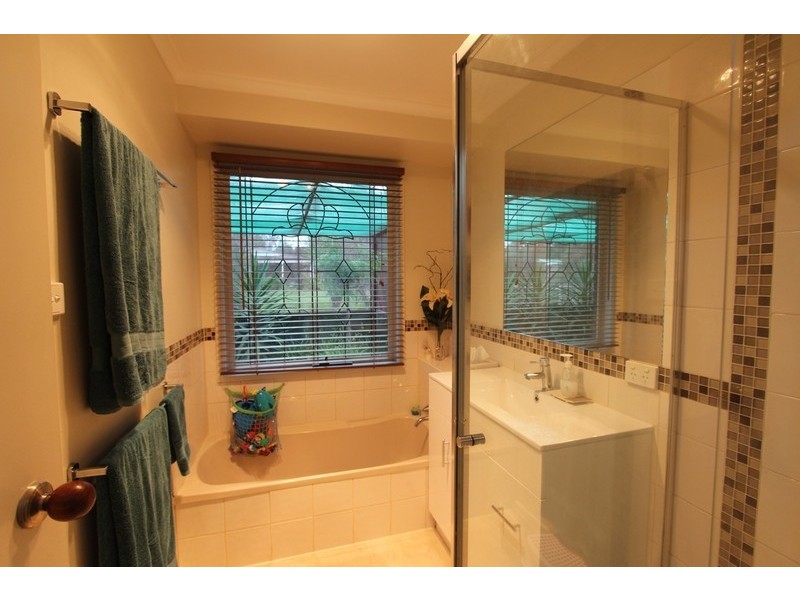 69 Rennie  Street, Huntly VIC 3551