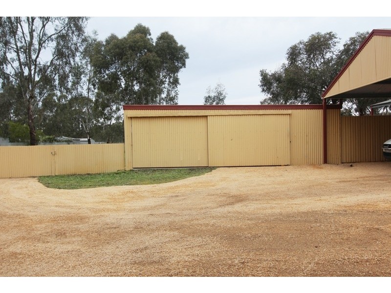 69 Rennie  Street, Huntly VIC 3551