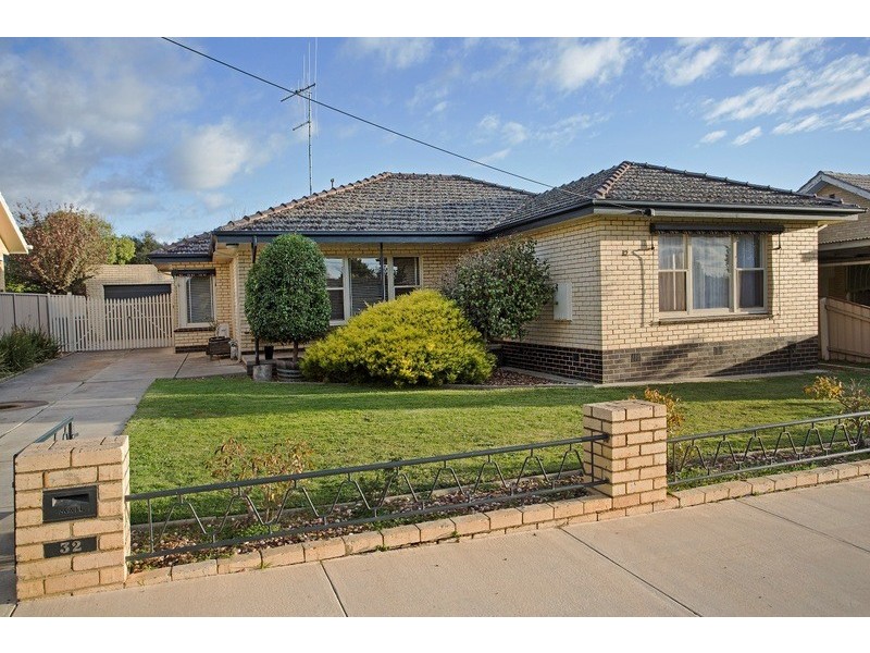 32  Keck  Street, Flora Hill VIC 3550
