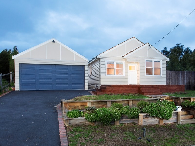 60 Honeysuckle Street, Bendigo VIC 3550