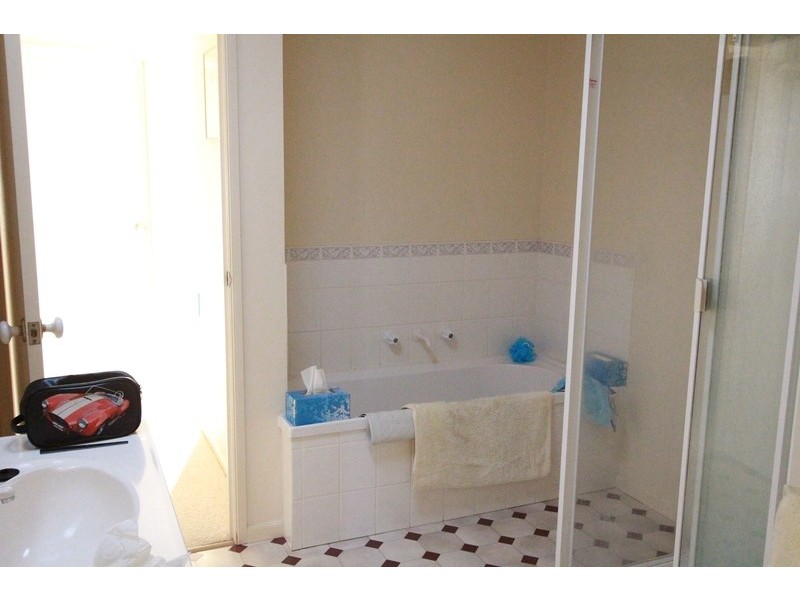 20a Browning Street, Kangaroo Flat VIC 3555