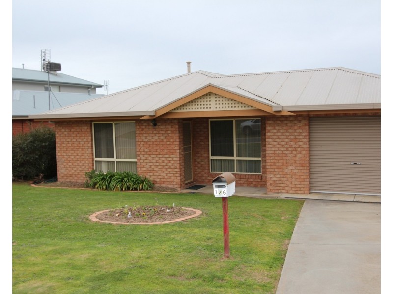 1/6 Davey Close, Flora Hill VIC 3550