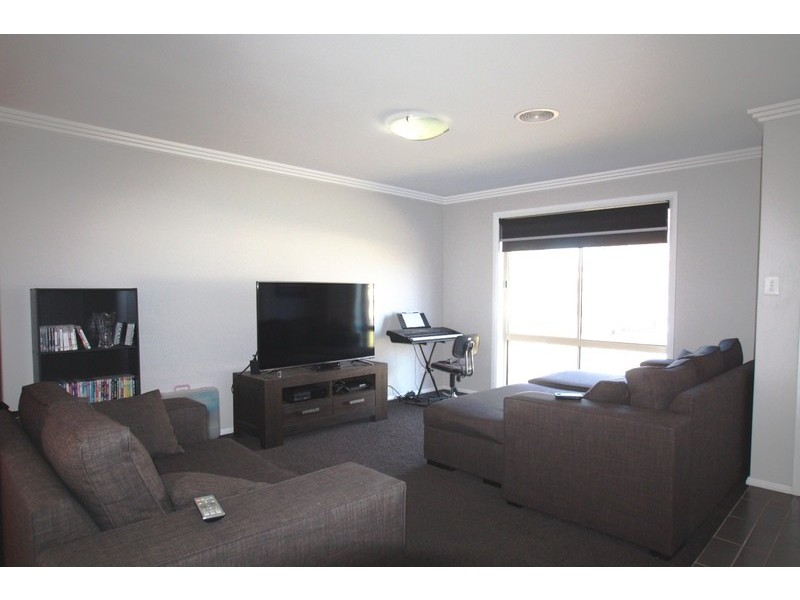50 Dowding  Street, California Gully VIC 3556