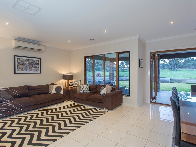 1 Datson Place, Junortoun VIC 3551