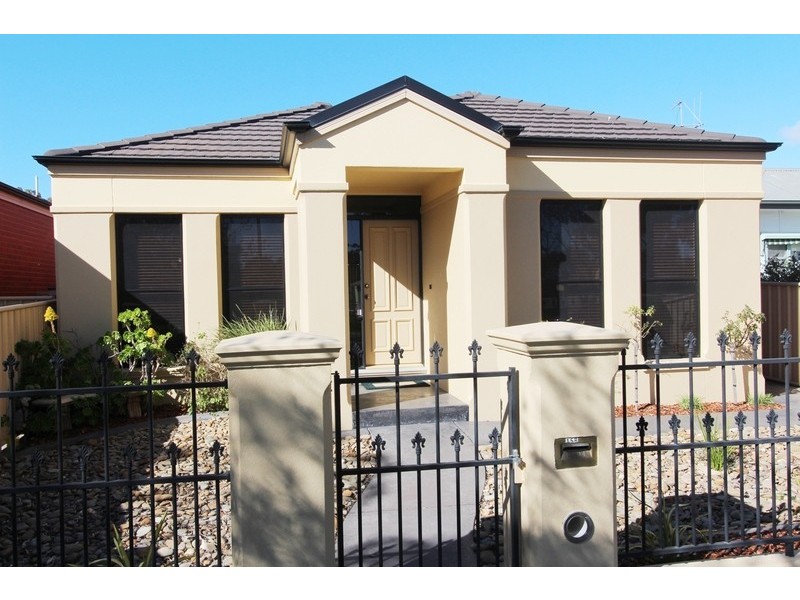 15b Somerville Street, Flora Hill VIC 3550