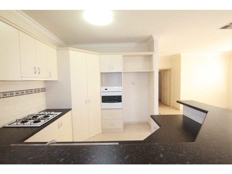 15b Somerville Street, Flora Hill VIC 3550