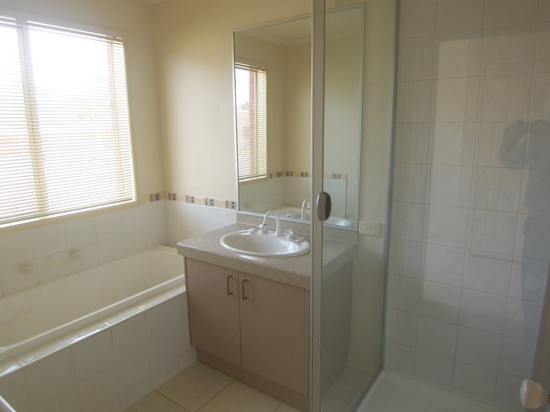 66 Racecourse Road, Epsom VIC 3551