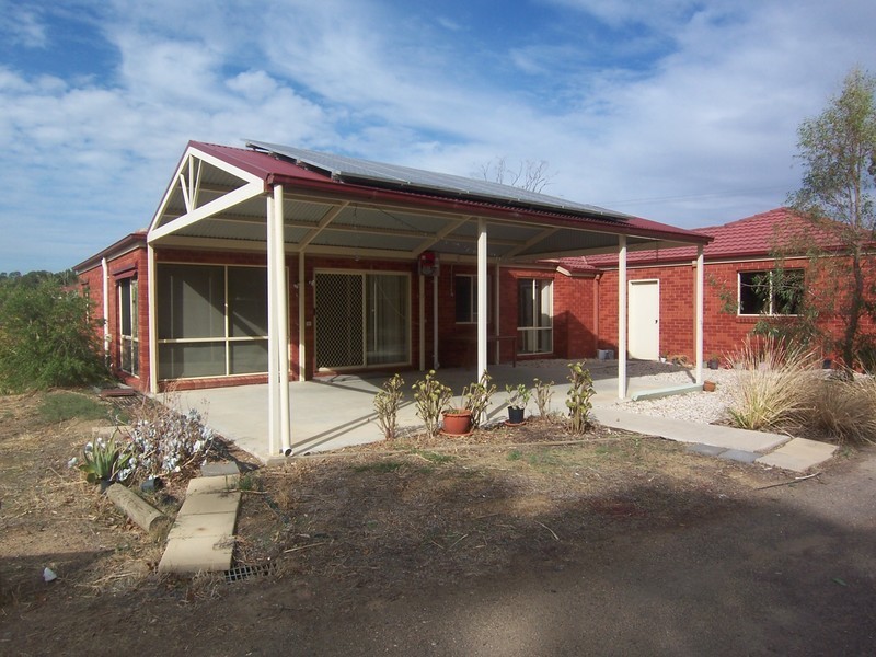 66 Racecourse Road, Epsom VIC 3551