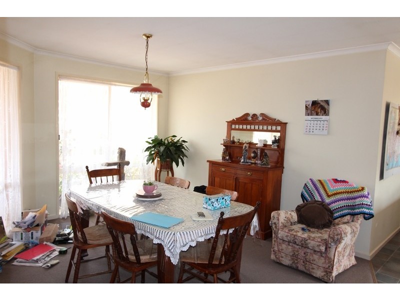 15 Clay Gully Court, Maiden Gully VIC 3551