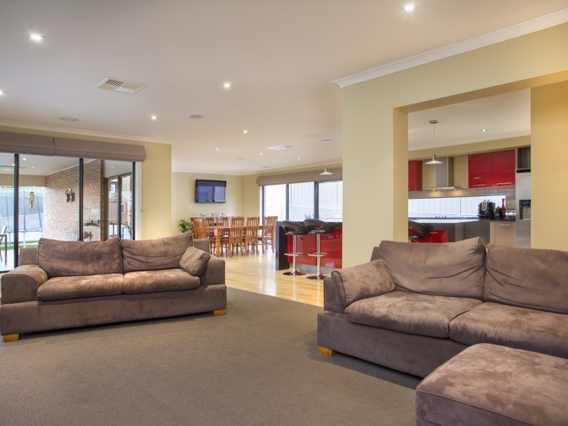7 Kristy Drive, Spring Gully VIC 3550