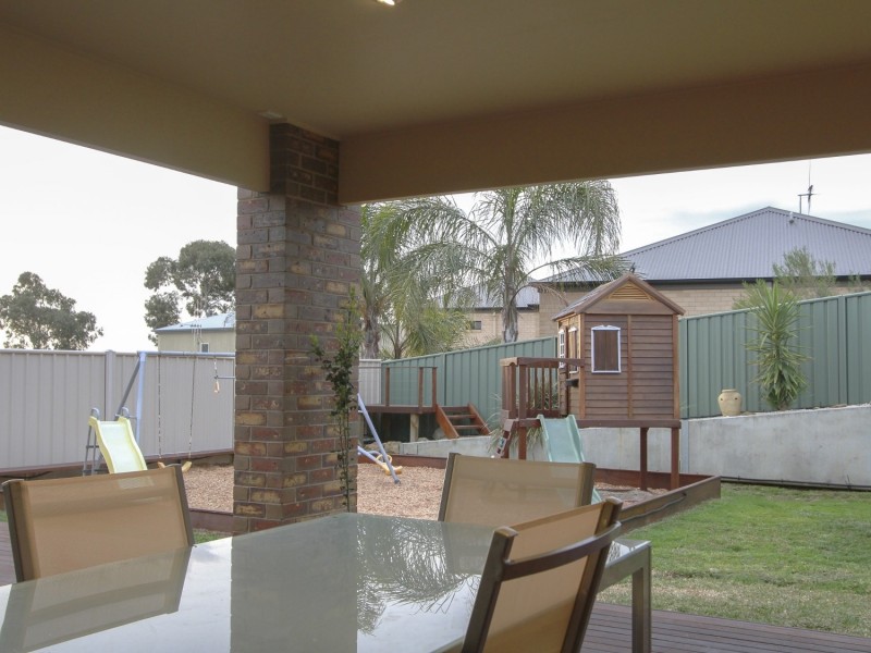 7 Kristy Drive, Spring Gully VIC 3550