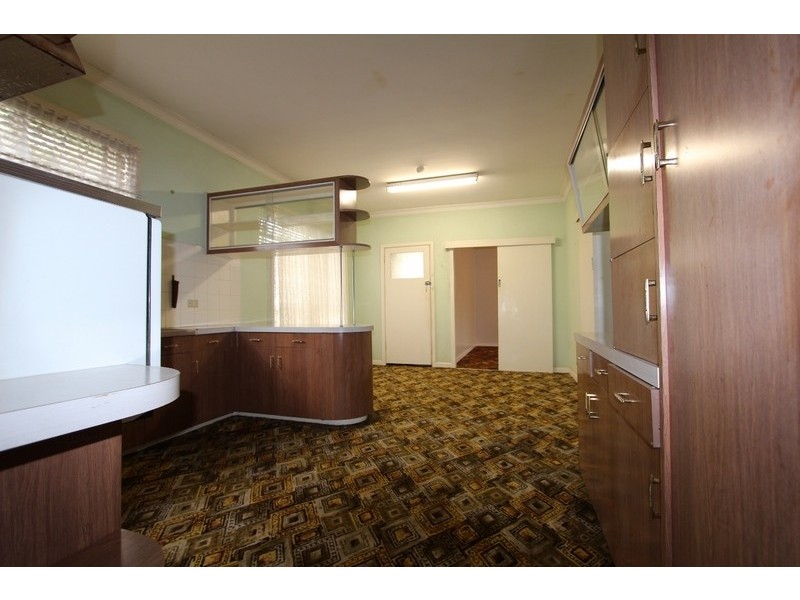 13 Oak Street, Golden Square VIC 3555